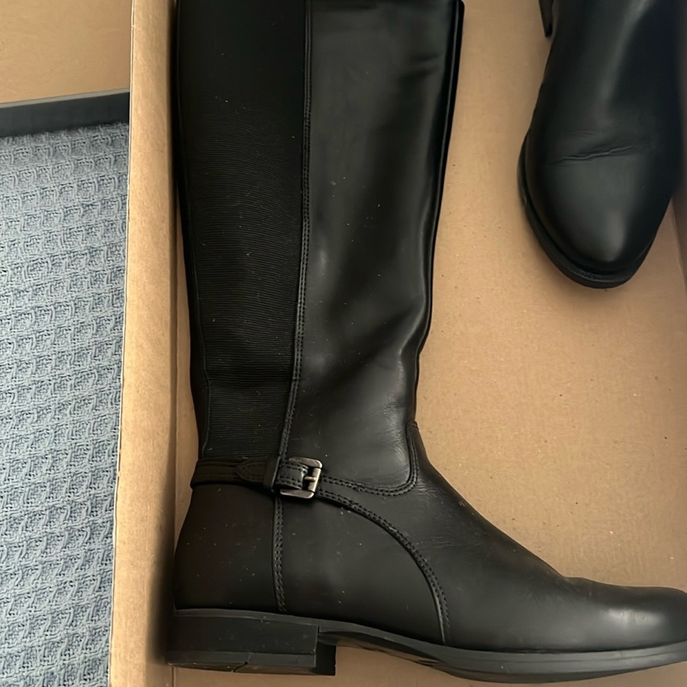 Le Canadienne leather boots
